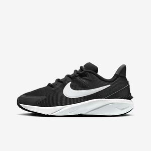 Nike Star Runner 4
Big Kids' Road Running Shoes